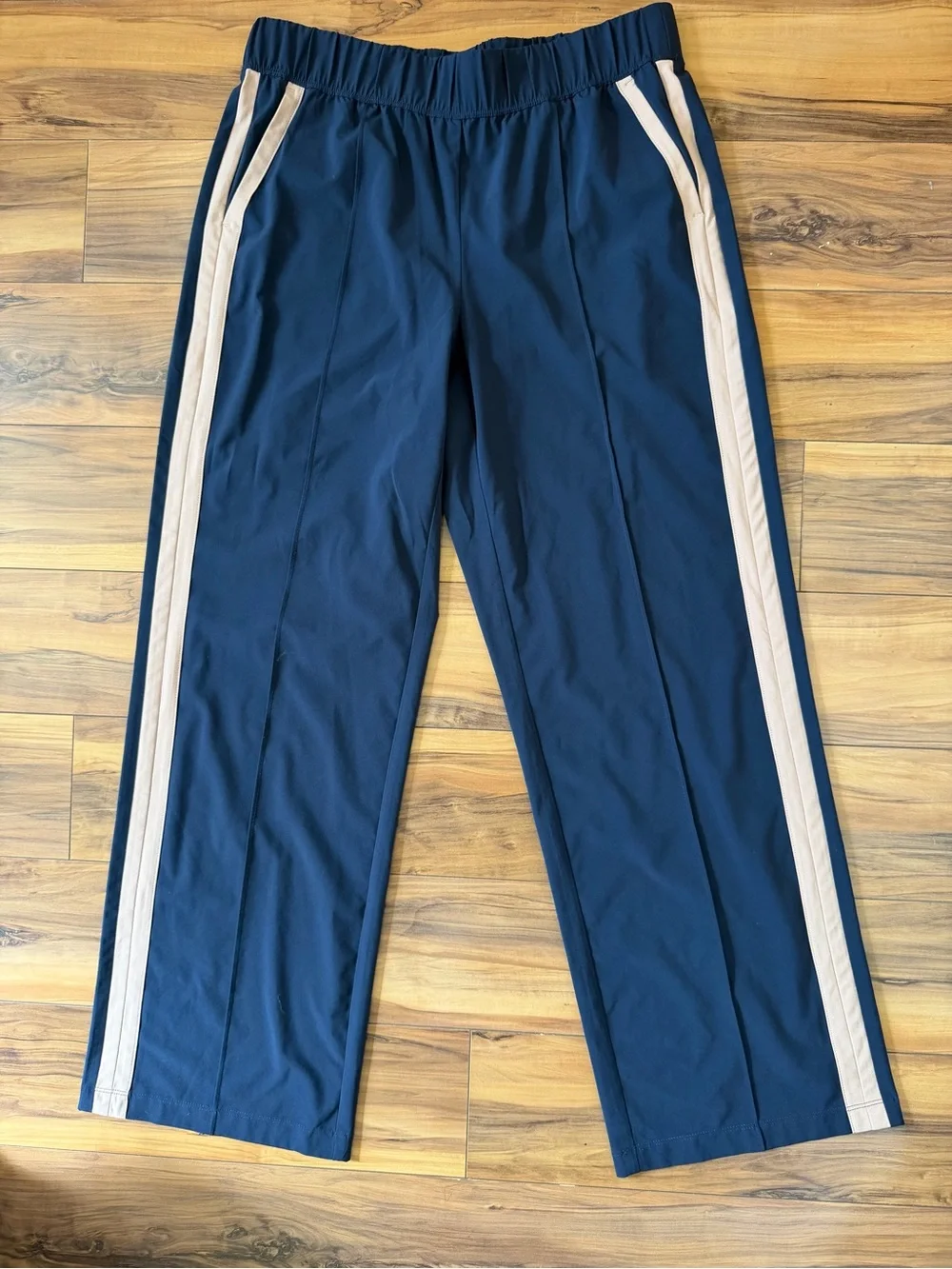 J Jill Fit Women’s Navy Wide-Leg Track Pants with Taupe Side Stripe - Picture 2 of 9